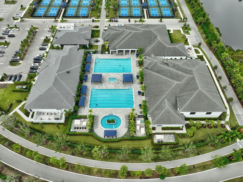 RIVERLAND WELLNESS & FITNESS CENTER