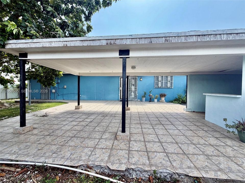 На продажу: $475,000 (3 спален, 1 ванн, 1726 Квадратных фут)