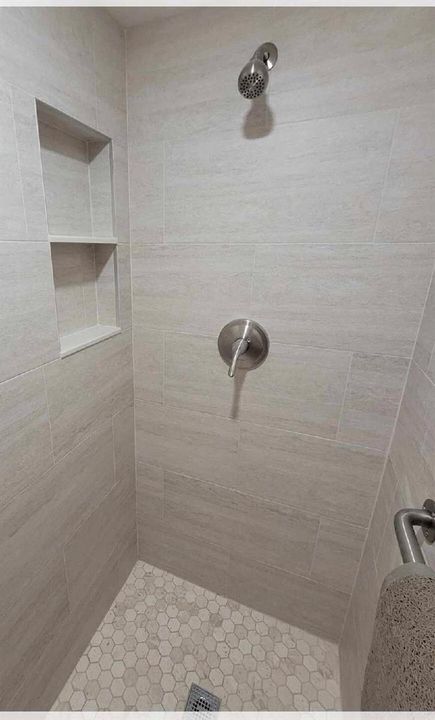 Guest Shower