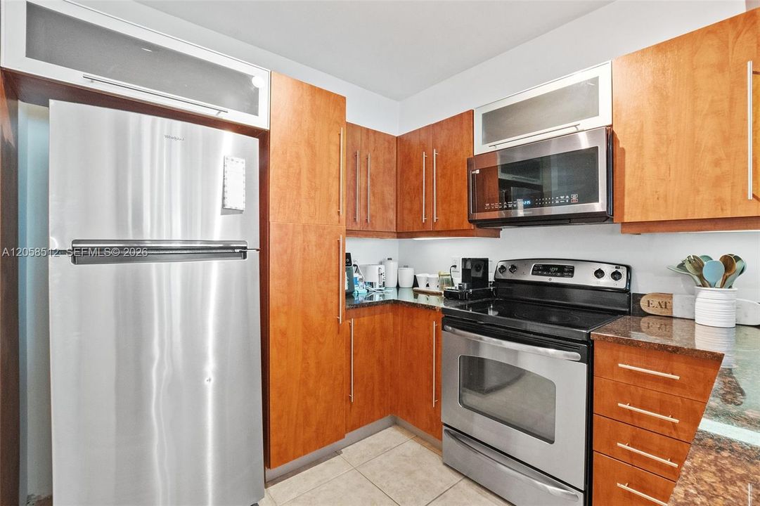 В аренду: $2,350 (1 спален, 1 ванн, 759 Квадратных фут)