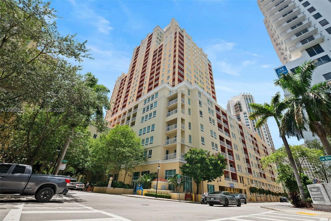 В аренду: $2,350 (1 спален, 1 ванн, 759 Квадратных фут)