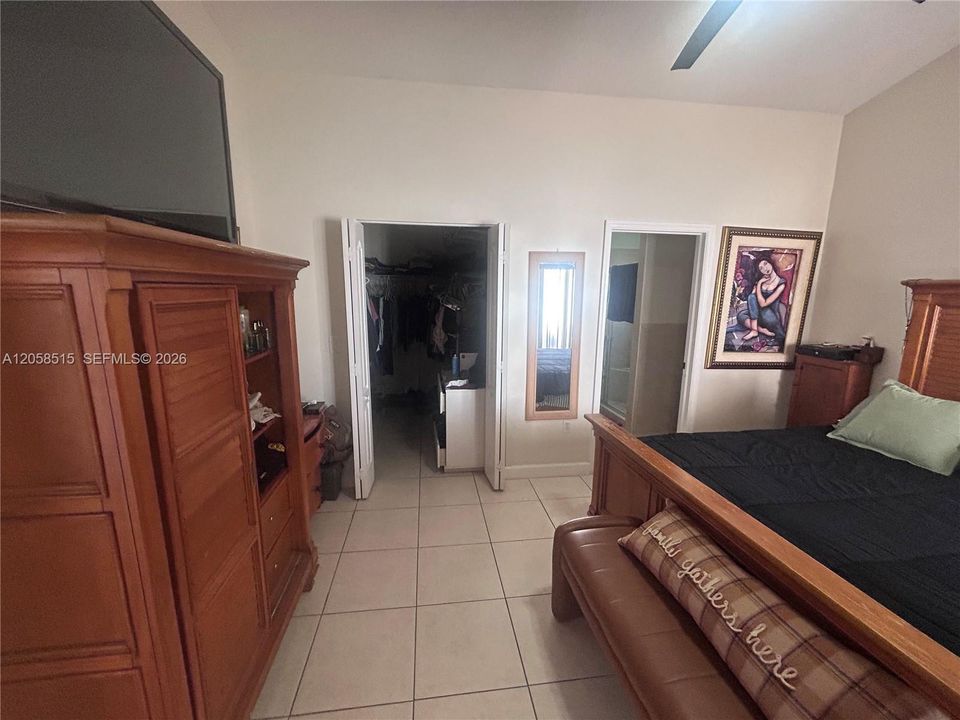 В аренду: $3,300 (3 спален, 2 ванн, 1471 Квадратных фут)