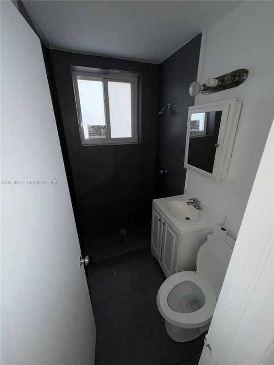 В аренду: $1,800 (1 спален, 1 ванн, 7558 Квадратных фут)
