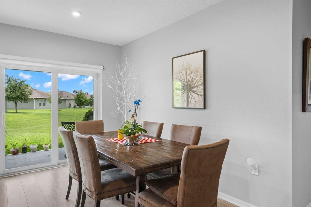18-web-or-mls-3833 Lancove Way - Full -