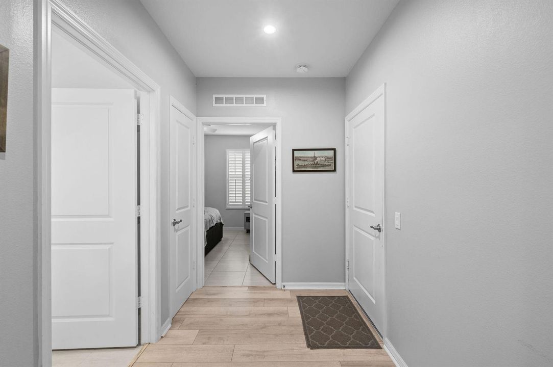 7-web-or-mls-3833 Lancove Way - Full - 7