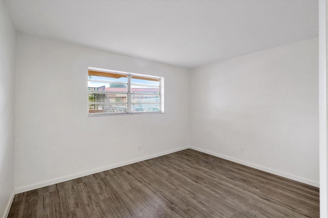 26-19001 NE 14th Ave #145_026