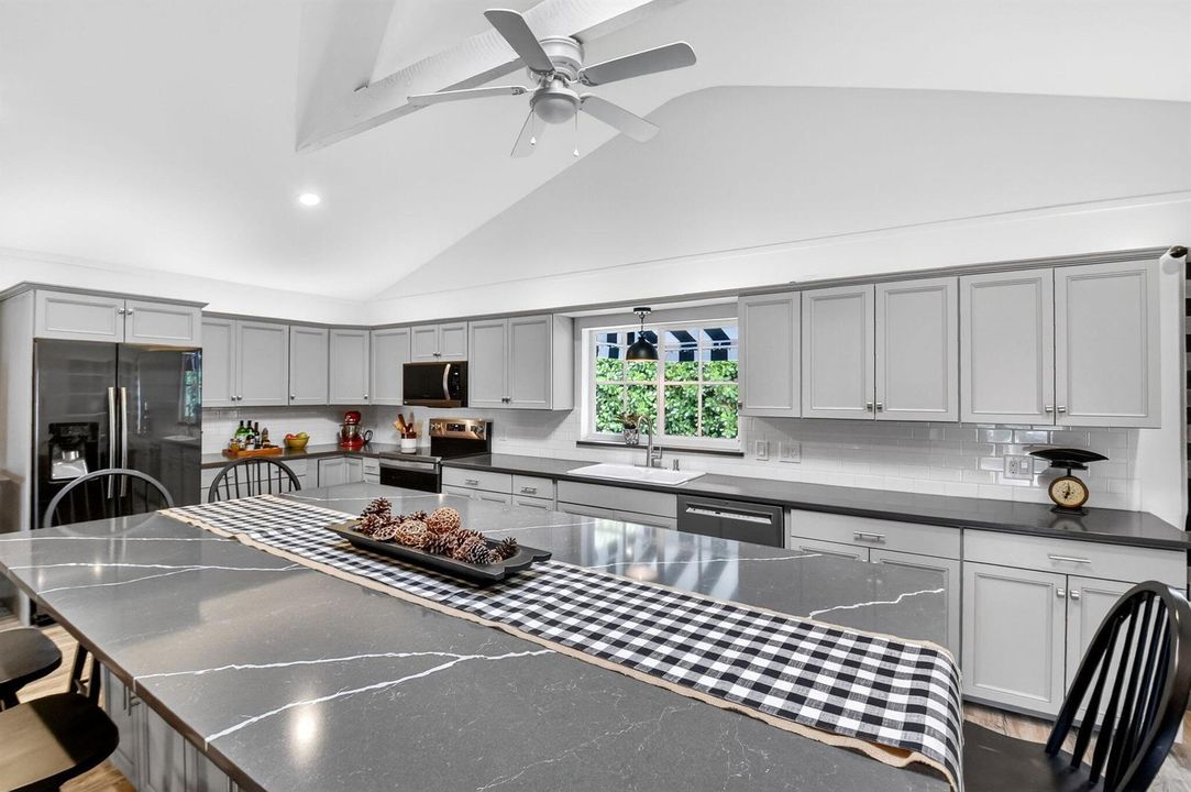 2842 kitchen 4