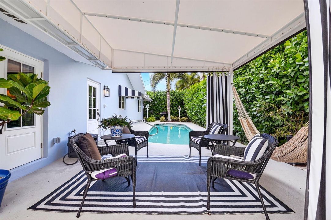 2842 patio pool