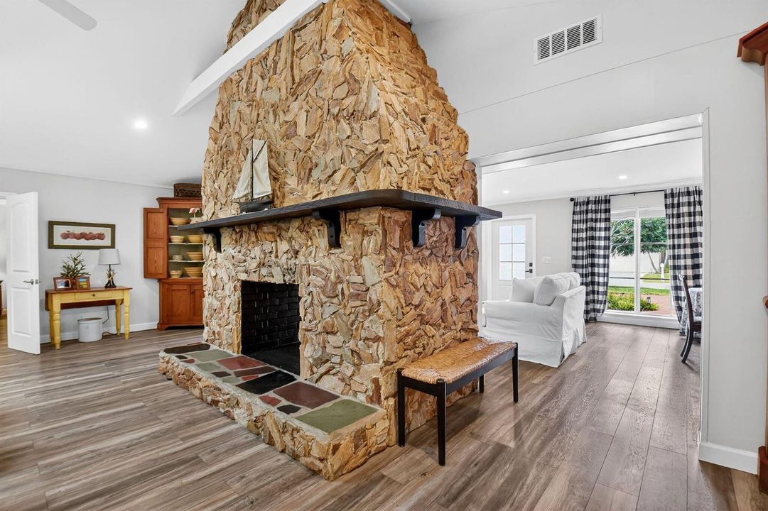 2842 fireplace