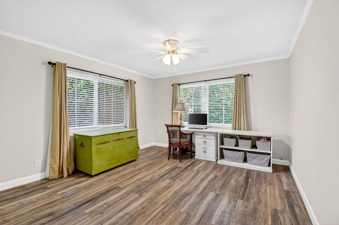 2842 room