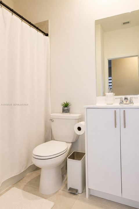 En Venta: $569,000 (3 camas, 2 baños, 1812 Pies cuadrados)