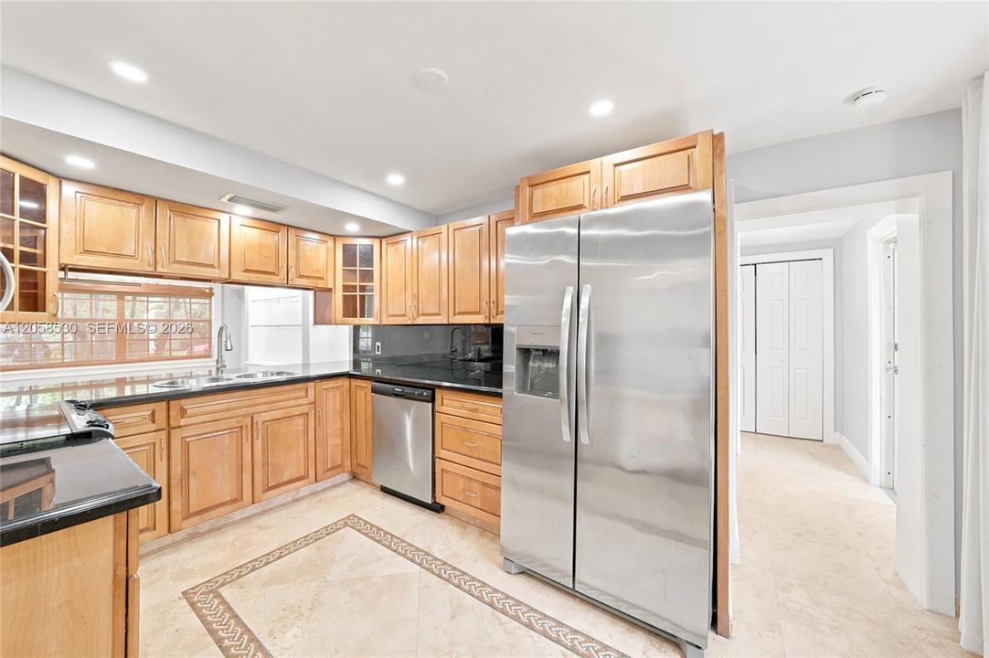 For Rent: $6,450 (3 beds, 2 baths, 1442 Square Feet)