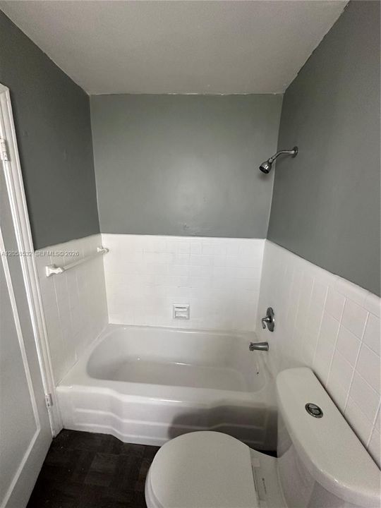 В аренду: $1,600 (1 спален, 1 ванн, 4673 Квадратных фут)