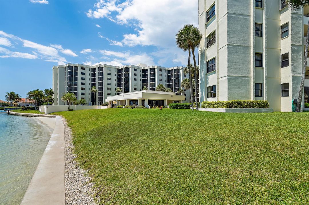 018-19800SandpointeBayDr606-Tequesta-FL-