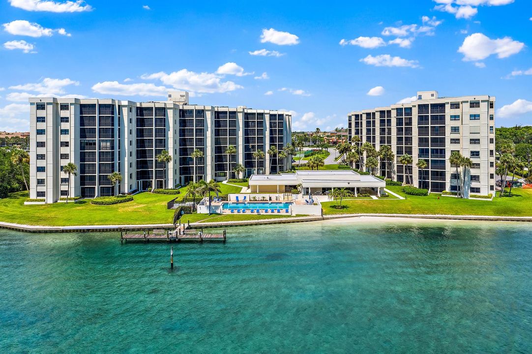 012-19800SandpointeBayDr606-Tequesta-FL-