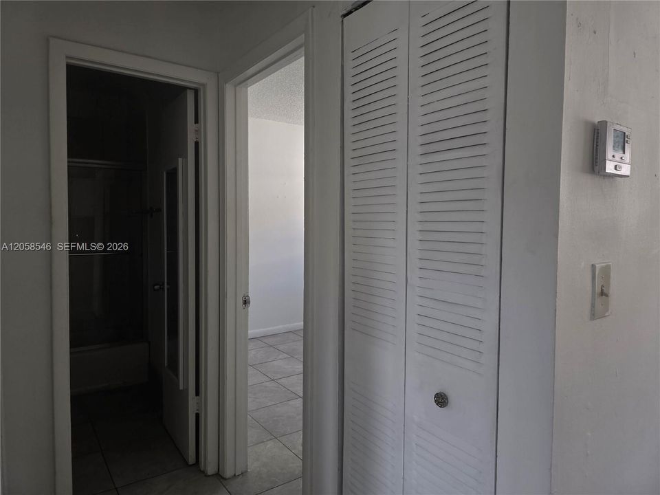 En Renta: $1,975 (2 camas, 1 baños, 16360 Pies cuadrados)