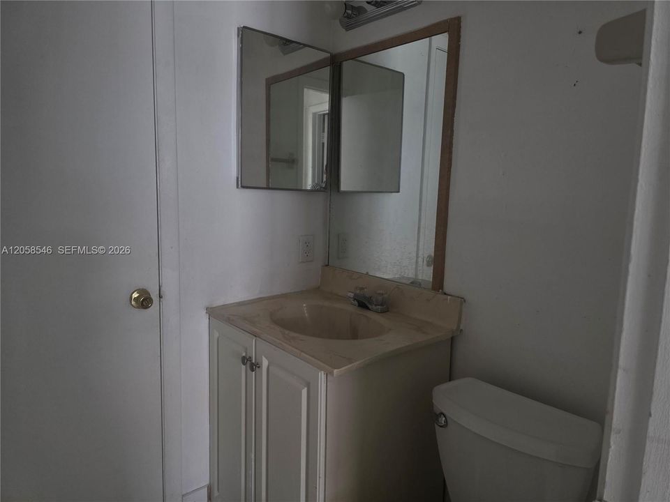 En Renta: $1,975 (2 camas, 1 baños, 16360 Pies cuadrados)