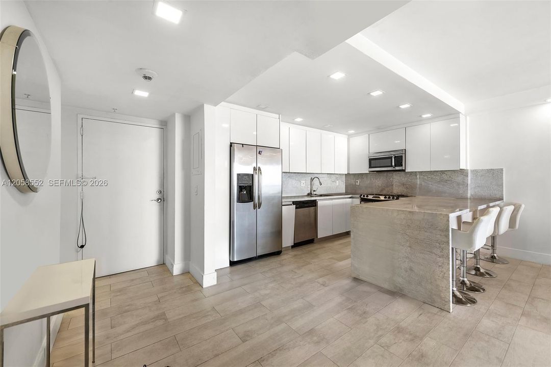 В аренду: $3,200 (2 спален, 1 ванн, 1000 Квадратных фут)