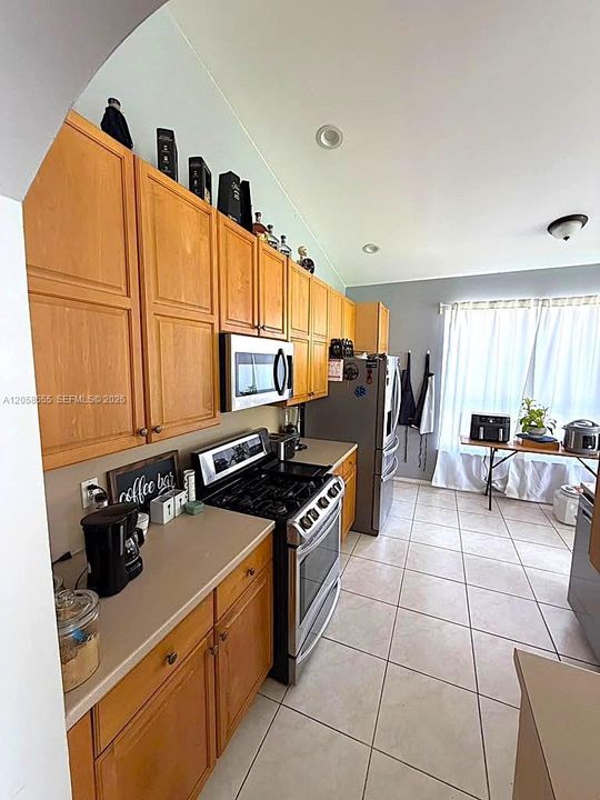 На продажу: $689,900 (3 спален, 2 ванн, 1882 Квадратных фут)