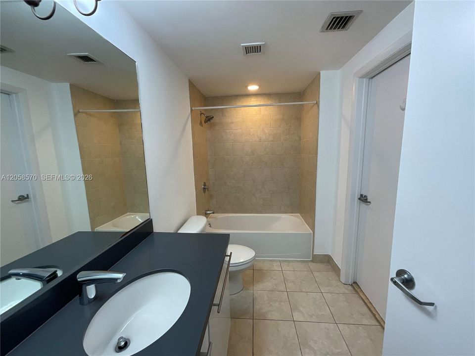 2nd Bathroom
