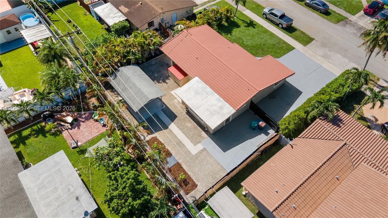 На продажу: $579,900 (4 спален, 2 ванн, 1574 Квадратных фут)