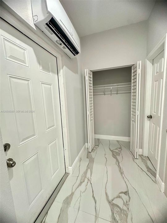 В аренду: $1,290 (0 спален, 1 ванн, 0 Квадратных фут)