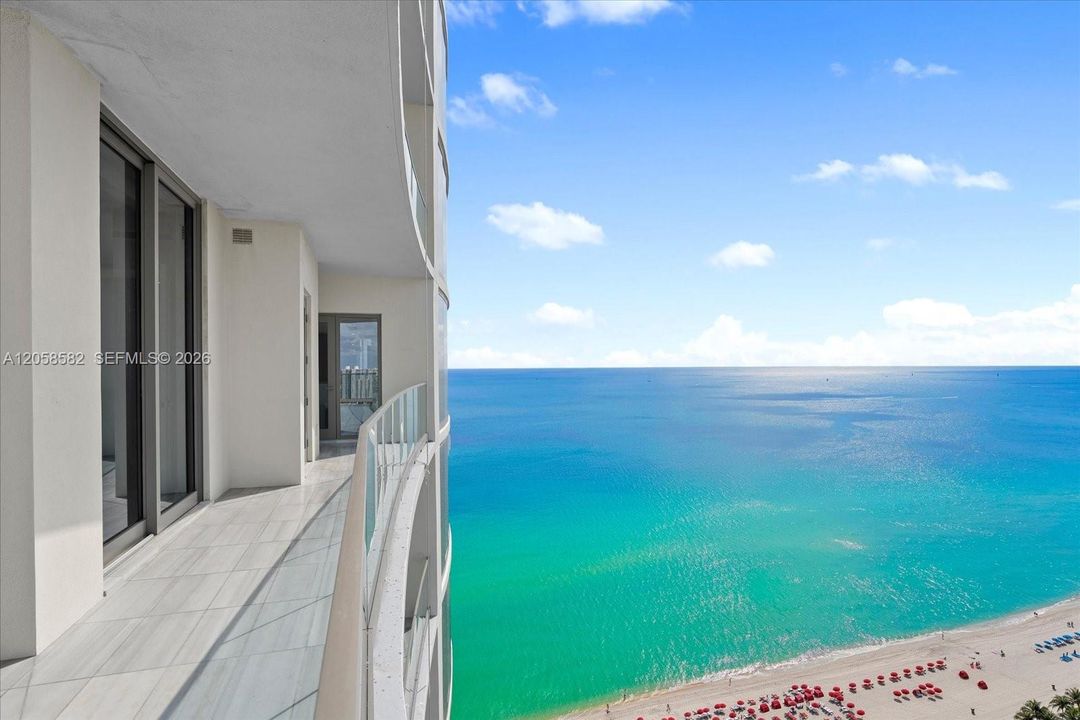 For Rent: $60,000 (5 beds, 7 baths, 3803 Square Feet)