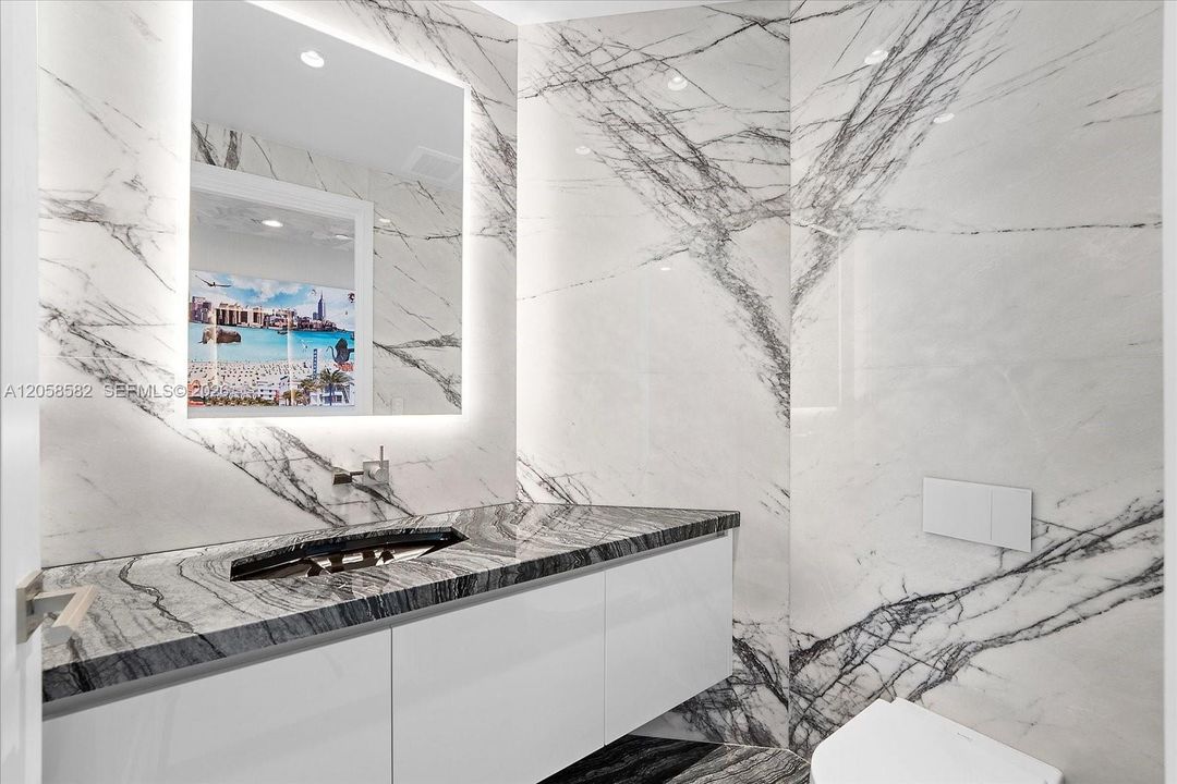 For Rent: $60,000 (5 beds, 7 baths, 3803 Square Feet)