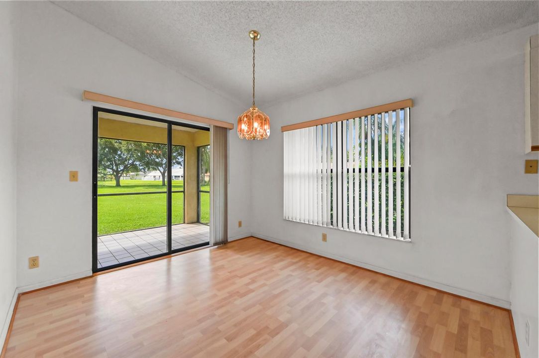 07 Dining room 02