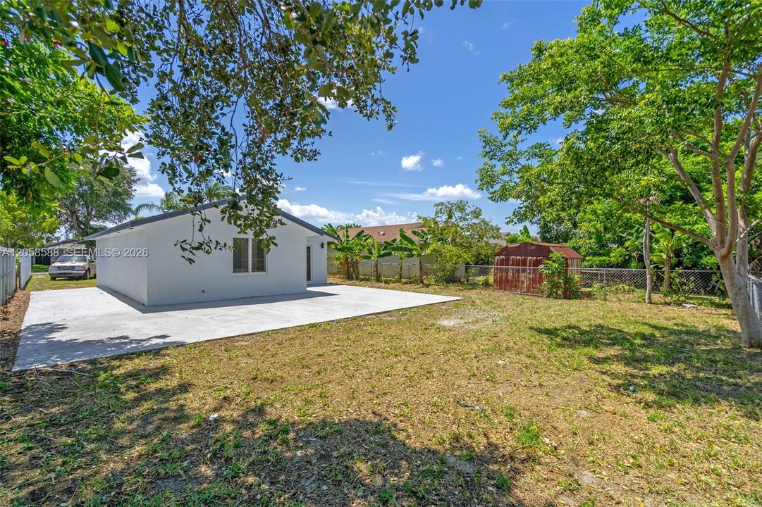 На продажу: $595,000 (4 спален, 2 ванн, 1464 Квадратных фут)