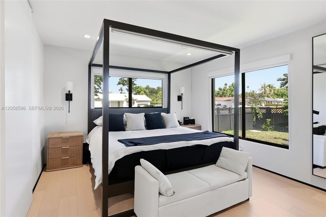 For Sale: $1,100,000 (3 beds, 2 baths, 1314 Square Feet)