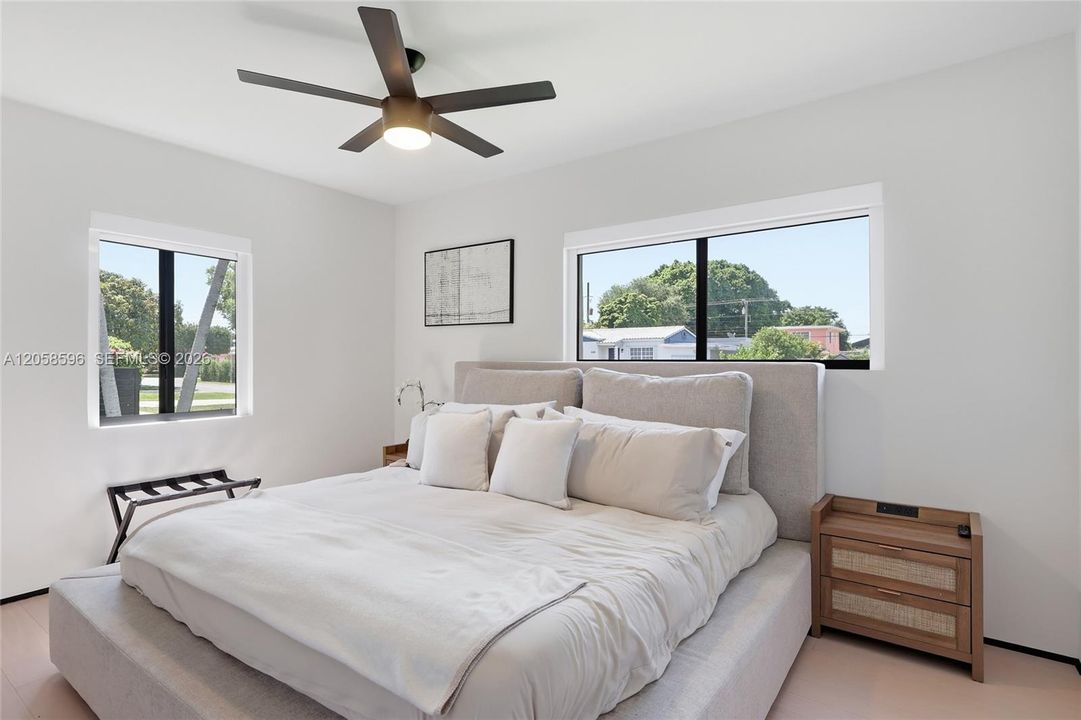 For Sale: $1,100,000 (3 beds, 2 baths, 1314 Square Feet)