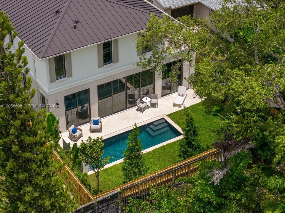 For Sale: $4,225,000 (4 beds, 4 baths, 3150 Square Feet)
