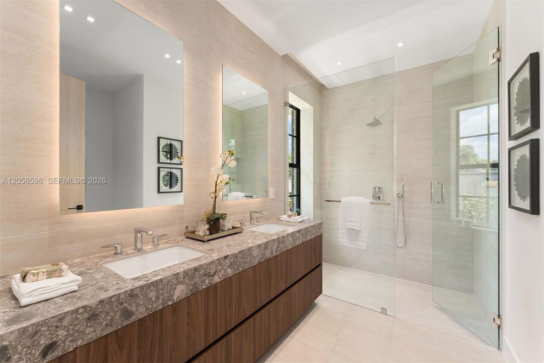 For Sale: $4,225,000 (4 beds, 4 baths, 3150 Square Feet)