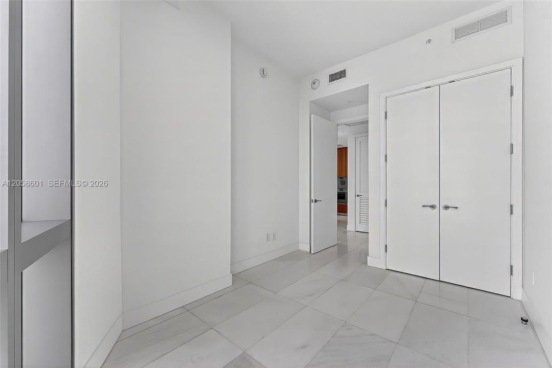 For Rent: $9,200 (2 beds, 2 baths, 1102 Square Feet)