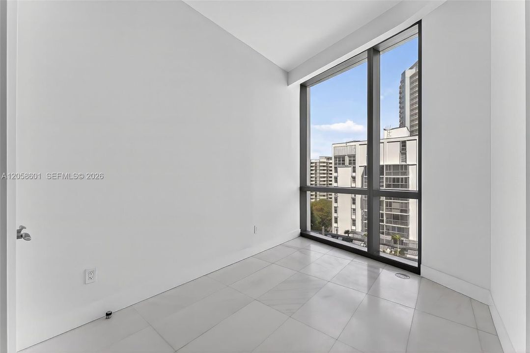 For Rent: $9,200 (2 beds, 2 baths, 1102 Square Feet)