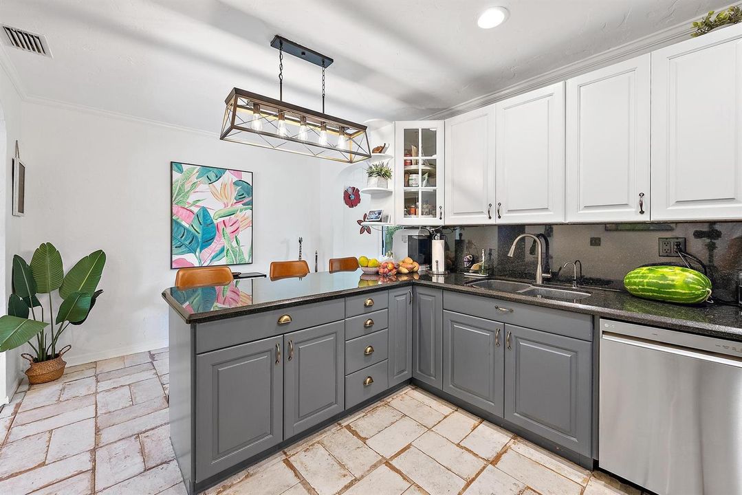 428 Palmetto St-14