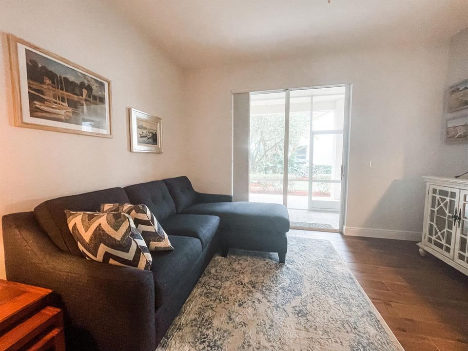8402 Mulligan 3rd bdrm