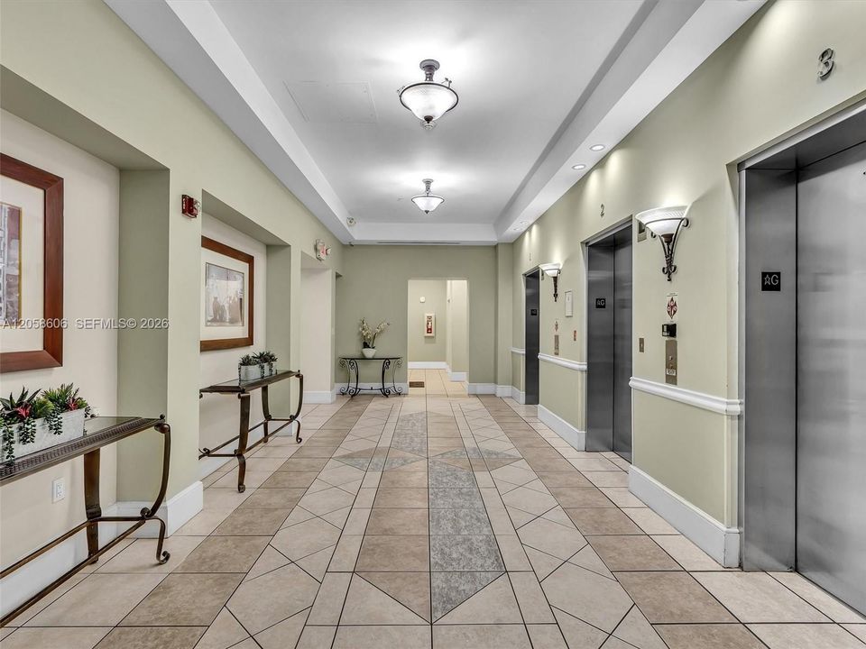 Douglas Grand Condo FOR SALE  50 MENORES AVE APT 518 CORAL GABLES, FL 33134