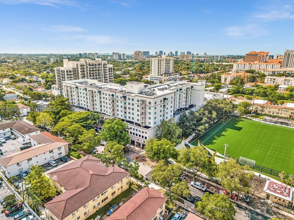 Douglas Grand Condo FOR SALE  50 MENORES AVE APT 518 CORAL GABLES, FL 33134