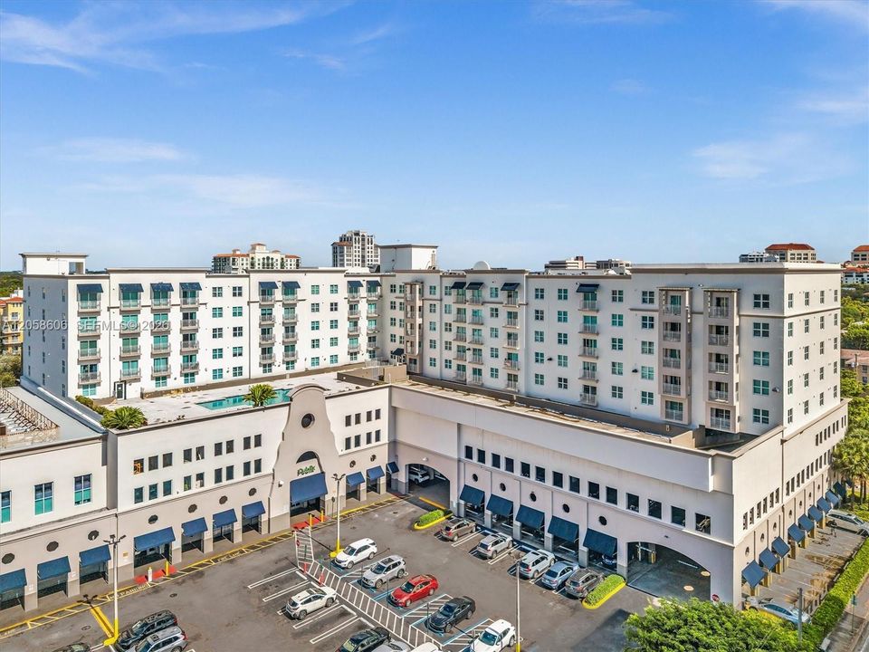 Douglas Grand Condo FOR SALE  50 MENORES AVE APT 518 CORAL GABLES, FL 33134