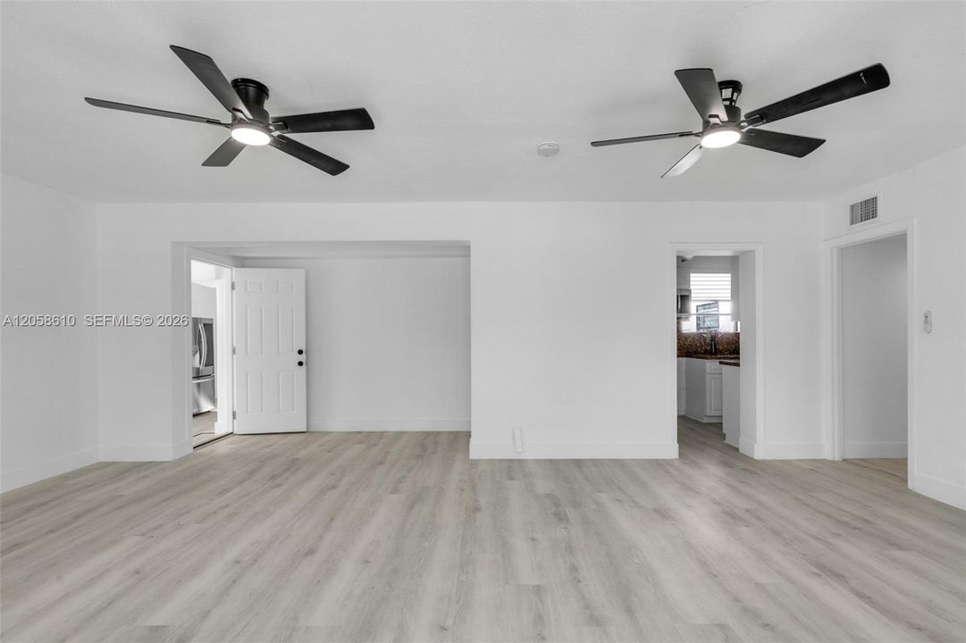 For Sale: $700,000 (5 beds, 3 baths, 1968 Square Feet)