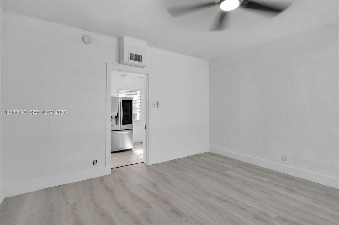 For Sale: $700,000 (5 beds, 3 baths, 1968 Square Feet)
