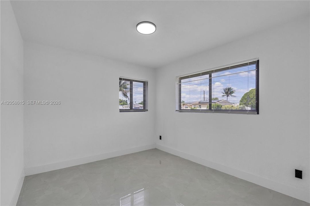В аренду: $3,500 (3 спален, 2 ванн, 1442 Квадратных фут)
