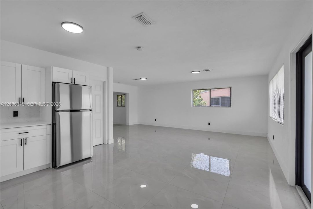 В аренду: $3,500 (3 спален, 2 ванн, 1442 Квадратных фут)