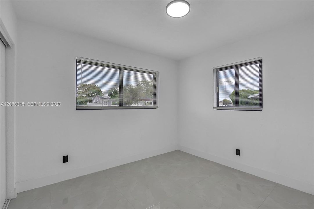В аренду: $3,500 (3 спален, 2 ванн, 1442 Квадратных фут)