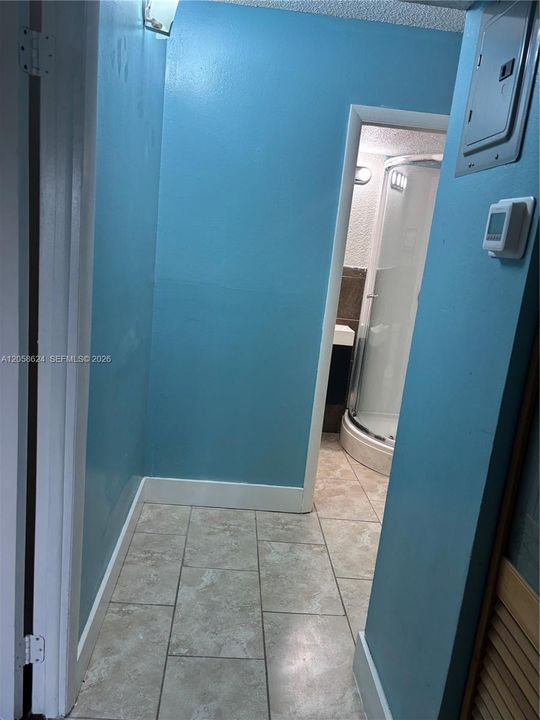В аренду: $1,800 (2 спален, 1 ванн, 1075 Квадратных фут)