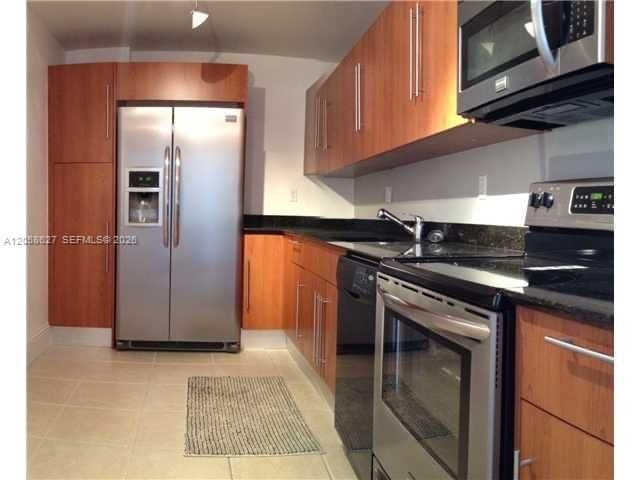 На продажу: $289,900 (1 спален, 1 ванн, 906 Квадратных фут)