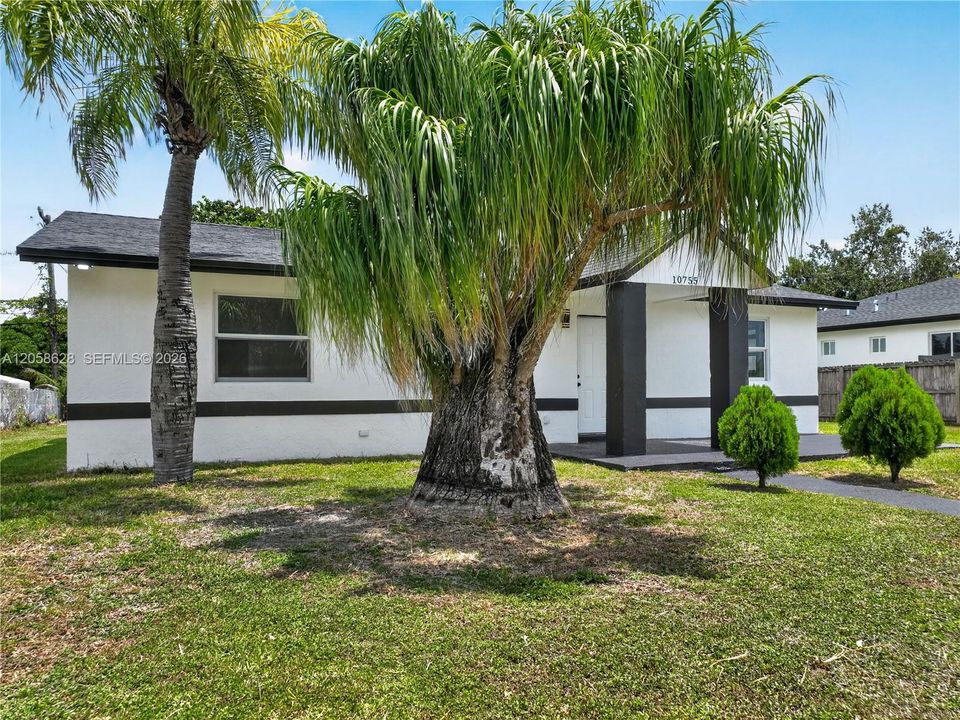 For Sale: $529,900 (3 beds, 2 baths, 1184 Square Feet)