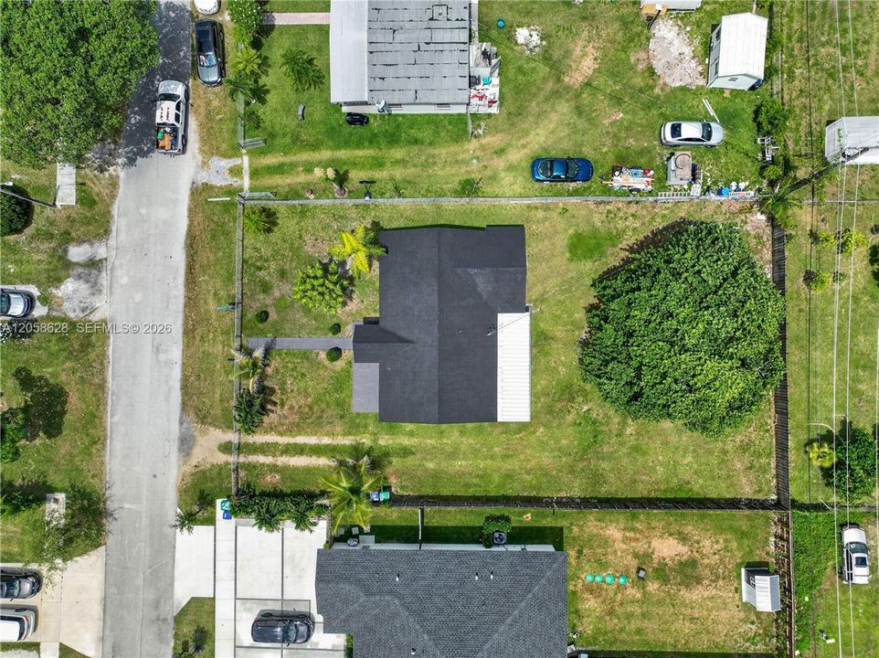 For Sale: $529,900 (3 beds, 2 baths, 1184 Square Feet)